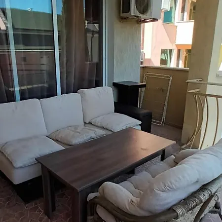 Страхотен Двустаен Апартамент Apartment